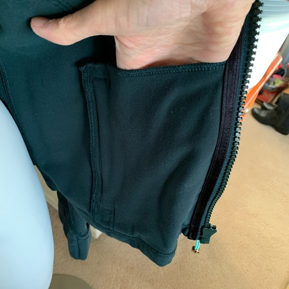 LuLulemon Define Jacket in Forrest Green with Multicolored Collar- Sz-10 - Picture 10 of 10